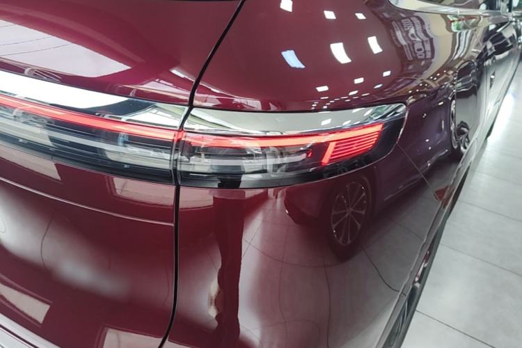 Used Hima AITO M7 2026 Model Range-Extending Ultra All-Wheel Drive 5-Seater Version Right Rear Taillight