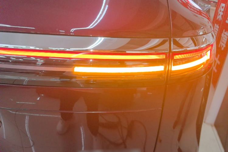 Used Hima AITO M7 2026 Model Pure Electric Ultra All-Wheel Drive 5-Seater Version Right Rear Taillight