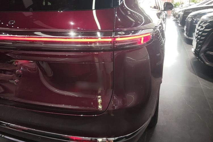 Used Hima AITO M7 2026 Model Range-Extending Ultra All-Wheel Drive 6-Seater Version Right Rear Taillight