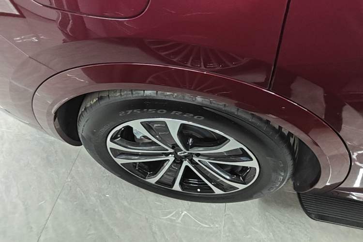 Used Hima AITO M7 2026 Model Range-Extending Ultra All-Wheel Drive 5-Seater Version Right Rear Wheel Hub