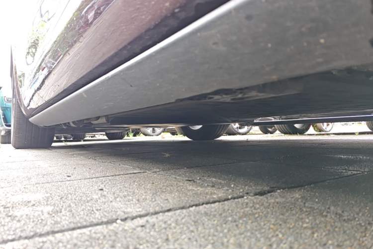 Used Hima AITO M7 2026 Model Range-Extending Ultra All-Wheel Drive 5-Seater Version Right Side Sill