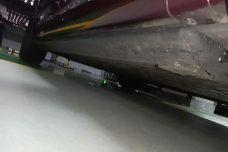 Used Hima AITO M7 2026 Model Pure Electric Max Long Range 5-Seater Version Right Side Sill