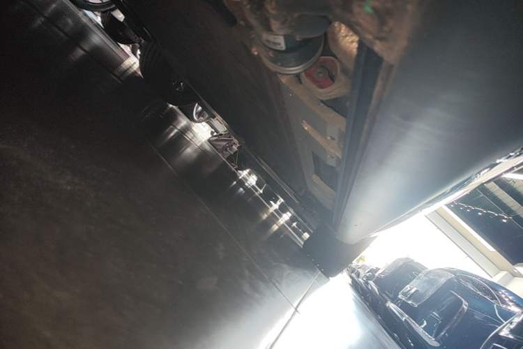 Used Hima AITO M7 2026 Model Range-Extending Ultra All-Wheel Drive 6-Seater Version Right Side Sill