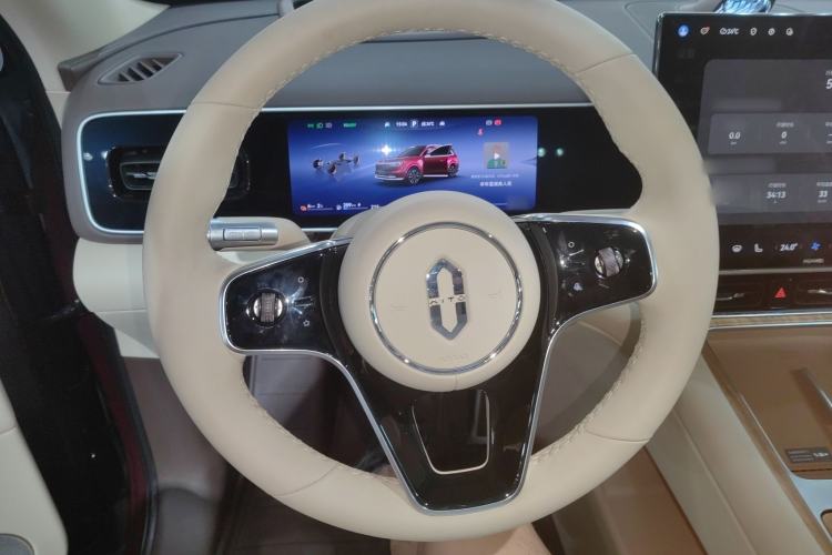Used Hima AITO M7 2026 Model Range-Extending Max All-Wheel Drive 5-Seater Version Steering Wheel