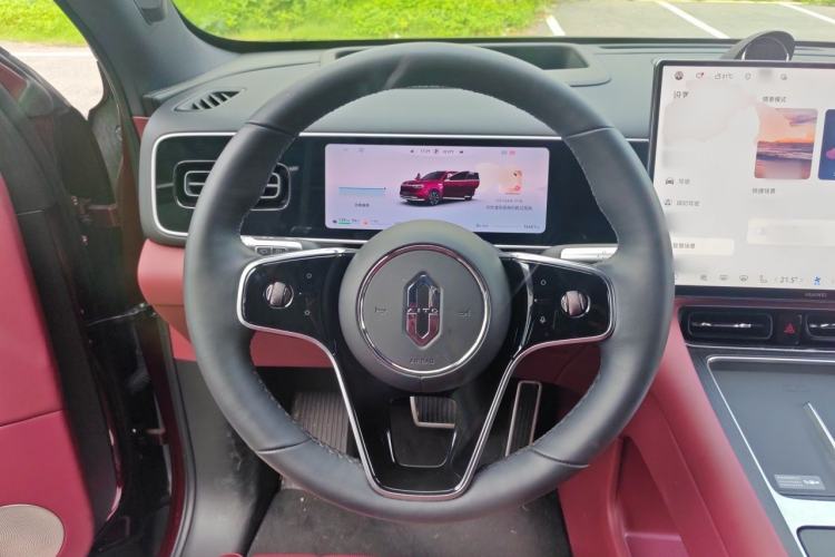 Used Hima AITO M7 2026 Model Range-Extending Ultra All-Wheel Drive 5-Seater Version Steering Wheel