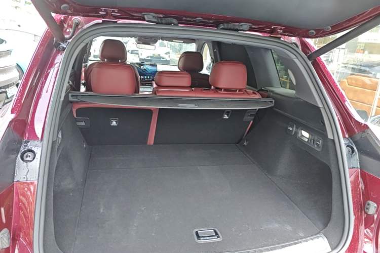Used Hima AITO M7 2026 Model Range-Extending Ultra All-Wheel Drive 5-Seater Version Trunk