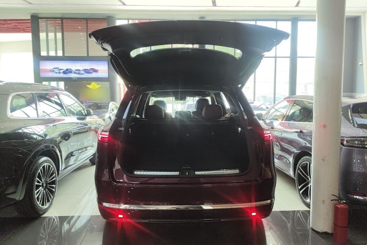 Used Hima AITO M7 2026 Model Range-Extending Ultra All-Wheel Drive 5-Seater Version Trunk