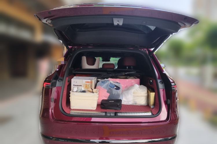 Used Hima AITO M7 2026 Model Range-Extending Ultra All-Wheel Drive 5-Seater Version Trunk