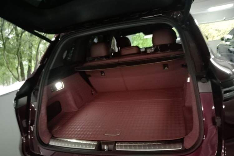 Used Hima AITO M7 2026 Model Range-Extending Ultra All-Wheel Drive 5-Seater Version Trunk