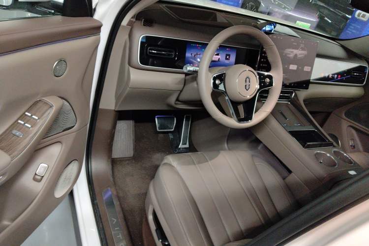 Used Hima AITO M7 2026 Model Range-Extending Max All-Wheel Drive 5-Seater Version Driver Seat