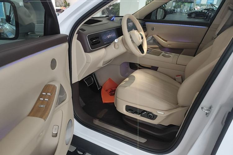 Used Hima AITO M7 2026 Model Range-Extending Ultra All-Wheel Drive 5-Seater Version Driver Seat