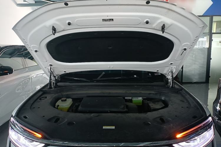 Used Hima AITO M7 2026 Model Range-Extending Ultra All-Wheel Drive 6-Seater Version Engine Bay