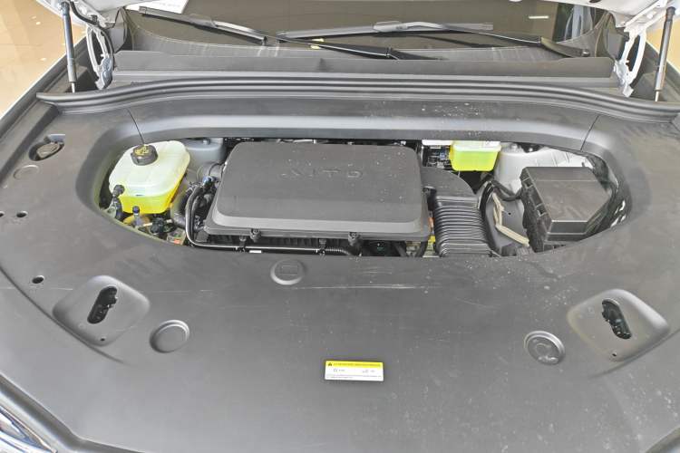 Used Hima AITO M7 2026 Model, Range-Extended Max Long-Range Version, 5 Seats Engine Bay