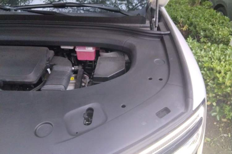 Used Hima AITO M7 2026 Model Range-Extending Ultra All-Wheel Drive 5-Seater Version Engine Bay Left