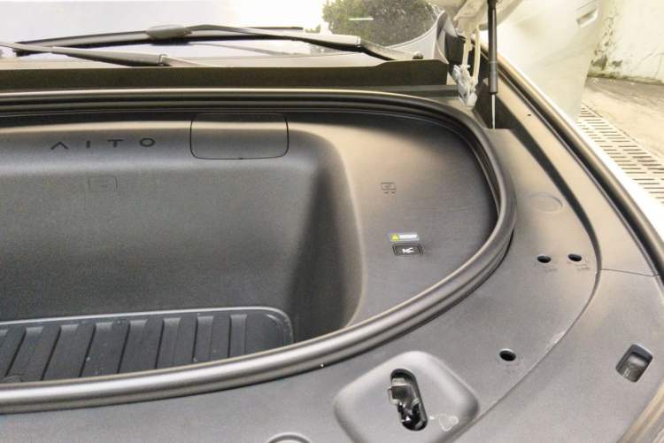Used Hima AITO M7 2026 Model Pure Electric Max Long Range 5-Seater Version Engine Bay Left