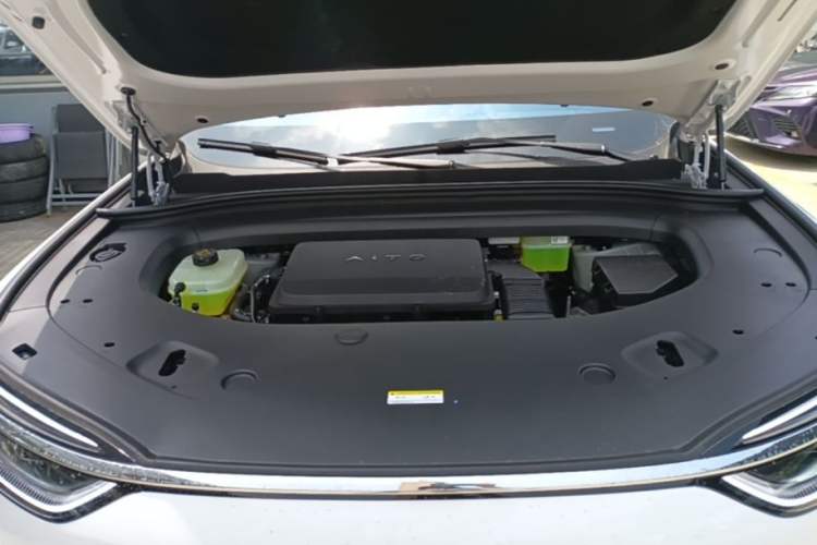 Used Hima AITO M7 2026 Model Range-Extending Pro+ All-Wheel Drive 5-Seater Version Engine Bay