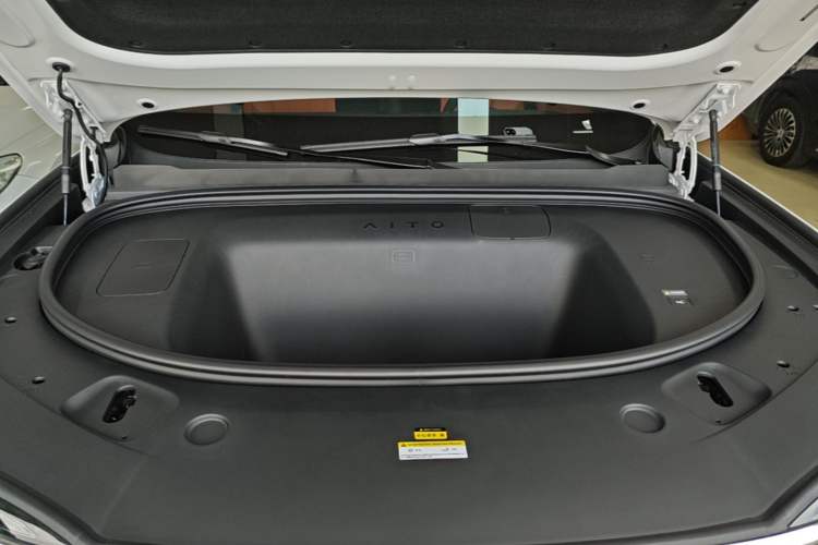 Used Hima AITO M7 2026 Model Pure Electric Max Long Range 6-Seater Version Engine Bay