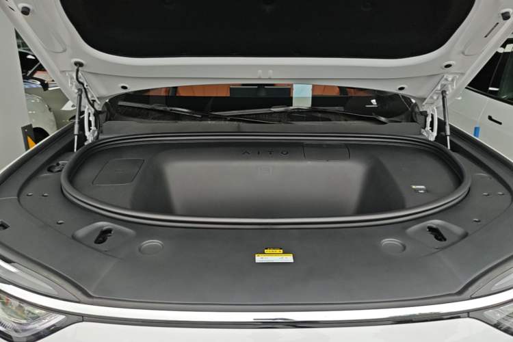 Used Hima AITO M7 2026 Model Pure Electric Max Long Range 6-Seater Version Engine Bay