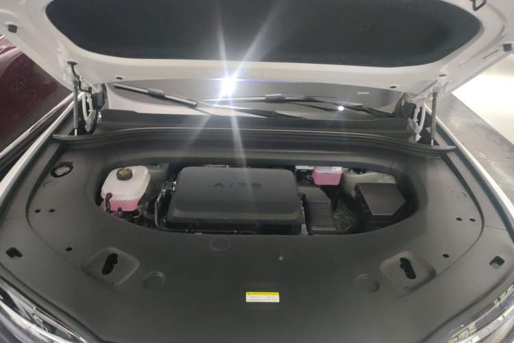 Used Hima AITO M7 2026 Model Range-Extending Max All-Wheel Drive 5-Seater Version Engine Bay