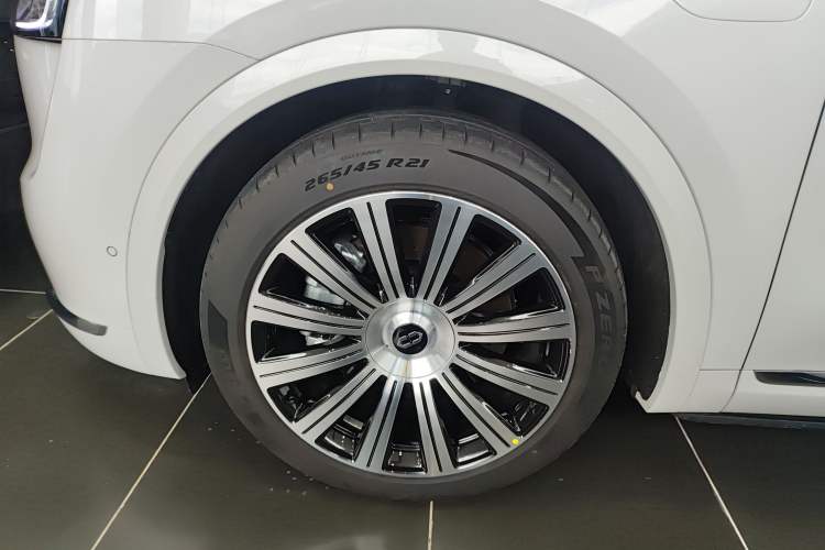 Used Hima AITO M7 2026 Model Range-Extending Pro+ All-Wheel Drive 5-Seater Version Exterior 4