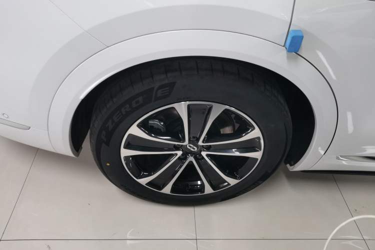 Used Hima AITO M7 2026 Model Range-Extending Max All-Wheel Drive 5-Seater Version Exterior 5