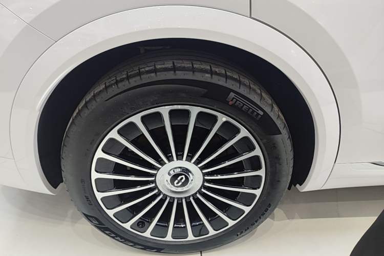 Used Hima AITO M7 2026 Model Range-Extending Pro+ All-Wheel Drive 5-Seater Version Exterior 5