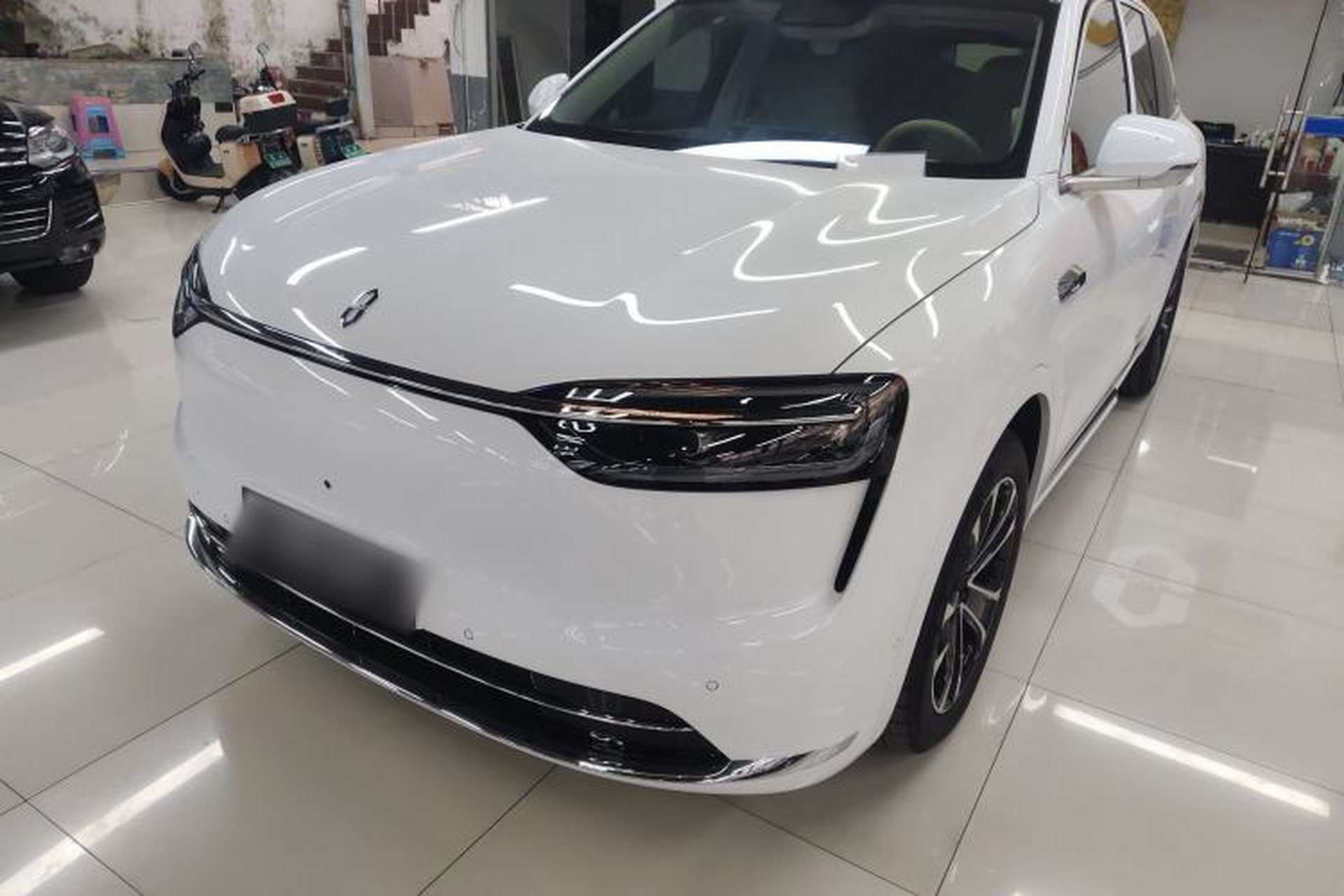 Used Hima AITO M7 2026 Model Range-Extending Max All-Wheel Drive 5-Seater Version Front Left 45 Deg