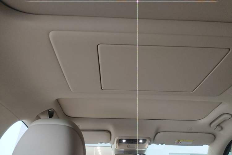 Used Hima AITO M7 2026 Model Range-Extending Ultra All-Wheel Drive 5-Seater Version Headliner