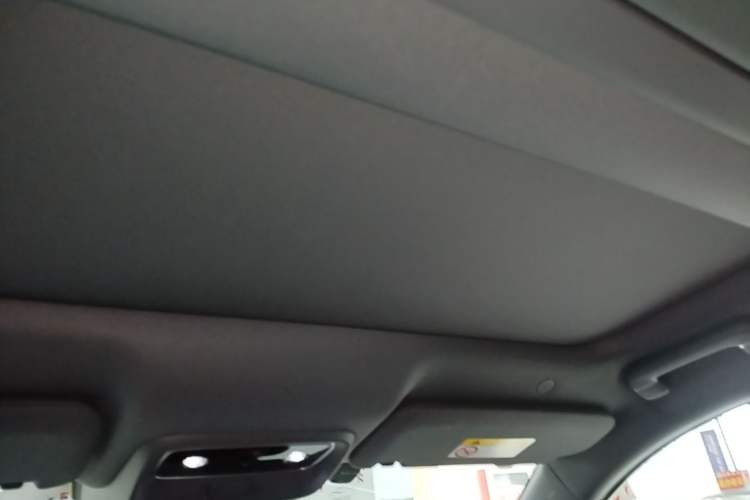 Used Hima AITO M7 2026 Model Range-Extending Ultra All-Wheel Drive 6-Seater Version Headliner