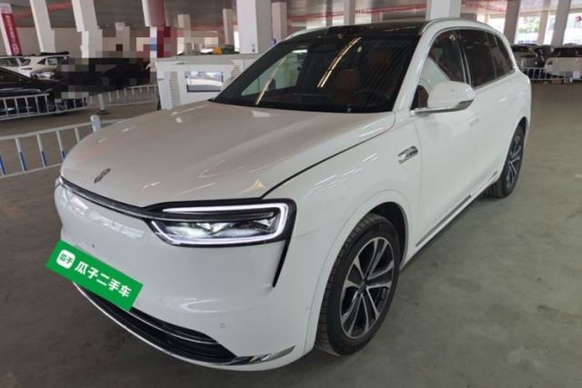 Ojetý Hima AITO M7 2026 Model Range-Extending Ultra All-Wheel Drive 6-Seater Version