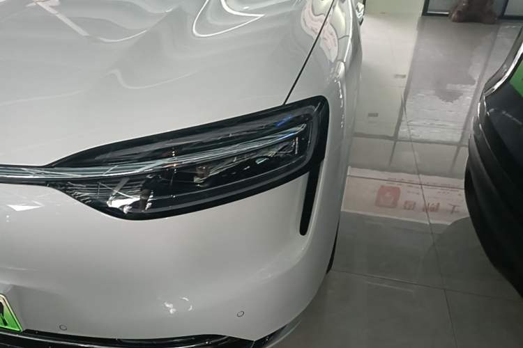 Used Hima AITO M7 2026 Model Range-Extending Ultra All-Wheel Drive 6-Seater Version Left Front Headlight