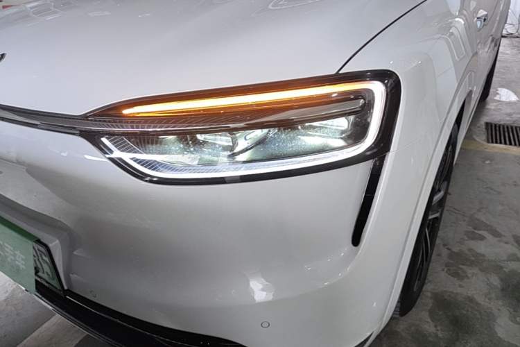 Used Hima AITO M7 2026 Model Range-Extending Ultra All-Wheel Drive 6-Seater Version Left Front Headlight