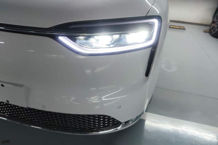 Used Hima AITO M7 2026 Model Pure Electric Max Long Range 5-Seater Version Left Front Headlight
