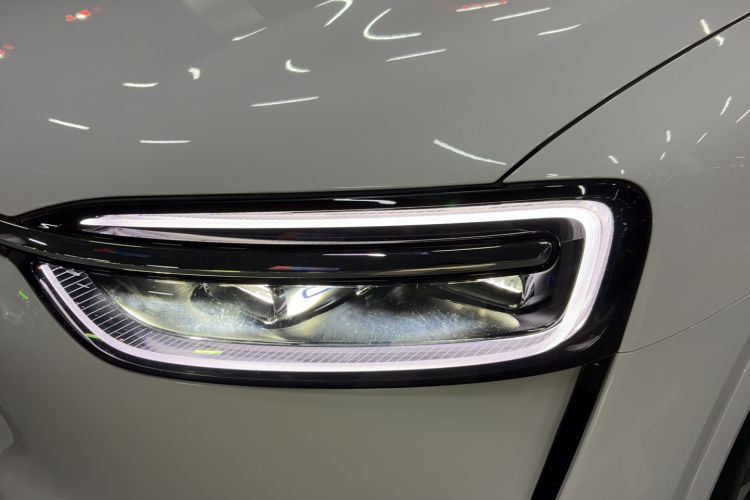 Used Hima AITO M7 2026 Model Range-Extending Ultra All-Wheel Drive 6-Seater Version Left Front Headlight