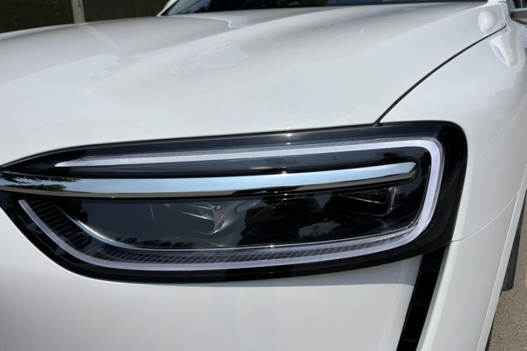 Used Hima AITO M7 2026 Model Range-Extending Pro+ All-Wheel Drive 5-Seater Version Left Front Headlight
