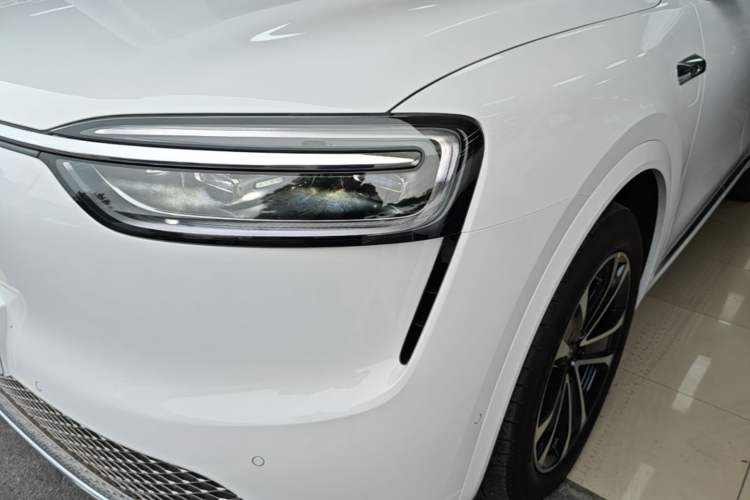 Used Hima AITO M7 2026 Model Pure Electric Max Long Range 6-Seater Version Left Front Headlight