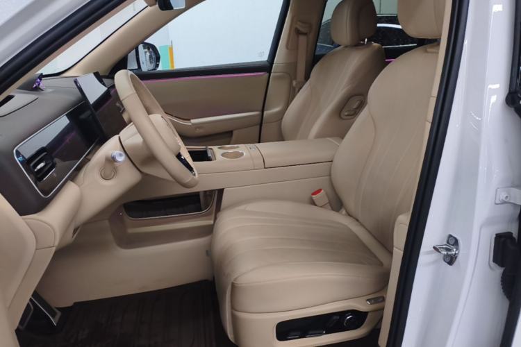 Used Hima AITO M7 2026 Model Range-Extending Ultra All-Wheel Drive 6-Seater Version Left Front Seat