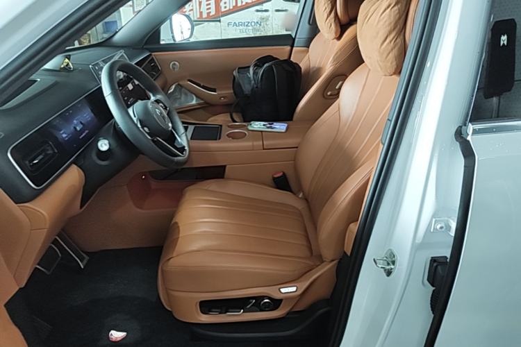 Used Hima AITO M7 2026 Model Range-Extending Ultra All-Wheel Drive 6-Seater Version Left Front Seat