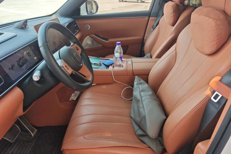 Used Hima AITO M7 2026 Model Range-Extending Ultra All-Wheel Drive 5-Seater Version Left Front Seat