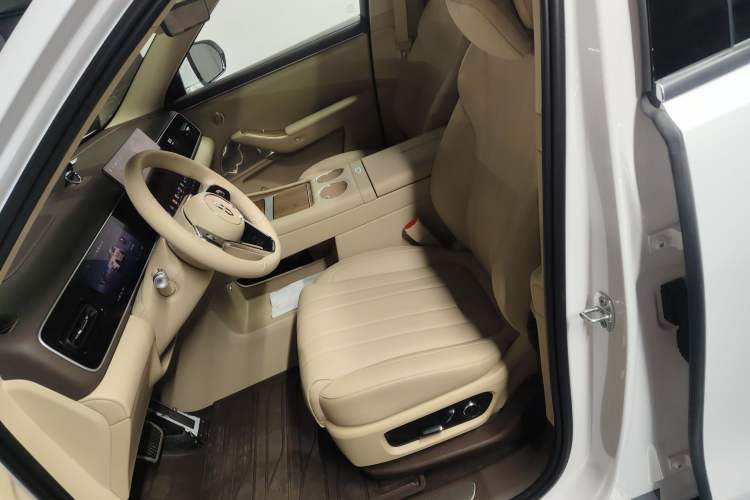 Used Hima AITO M7 2026 Model Pure Electric Max Long Range 5-Seater Version Left Front Seat