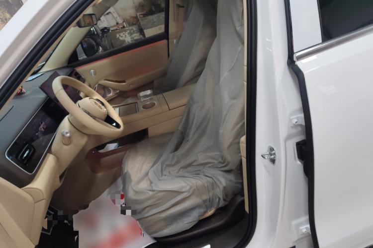 Used Hima AITO M7 2026 Model Range-Extending Max All-Wheel Drive 5-Seater Version Left Front Seat
