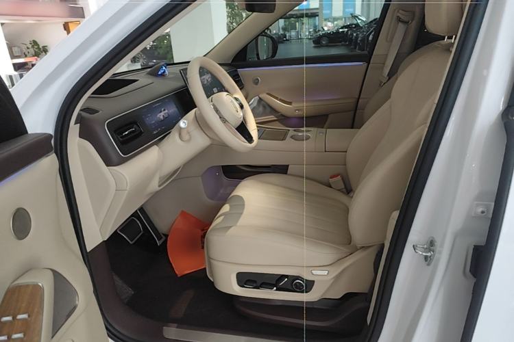 Used Hima AITO M7 2026 Model Range-Extending Ultra All-Wheel Drive 5-Seater Version Left Front Seat