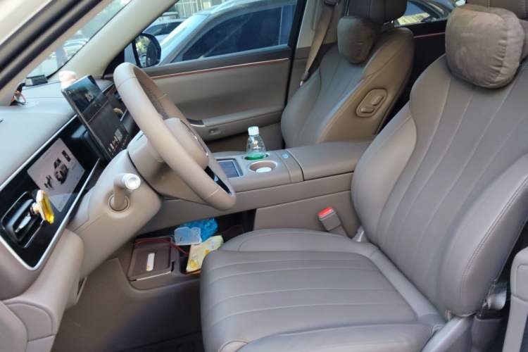 Used Hima AITO M7 2026 Model Range-Extending Max All-Wheel Drive 5-Seater Version Left Front Seat