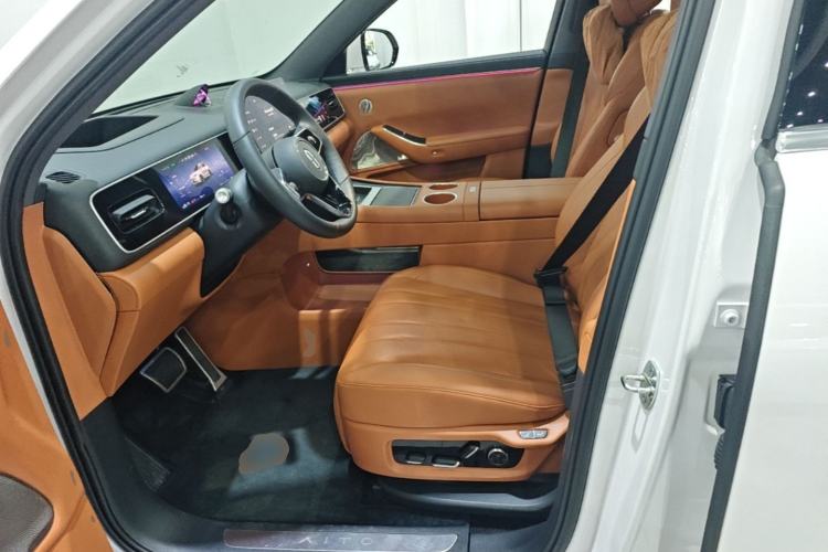 Used Hima AITO M7 2026 Model Range-Extending Ultra All-Wheel Drive 6-Seater Version Left Front Seat