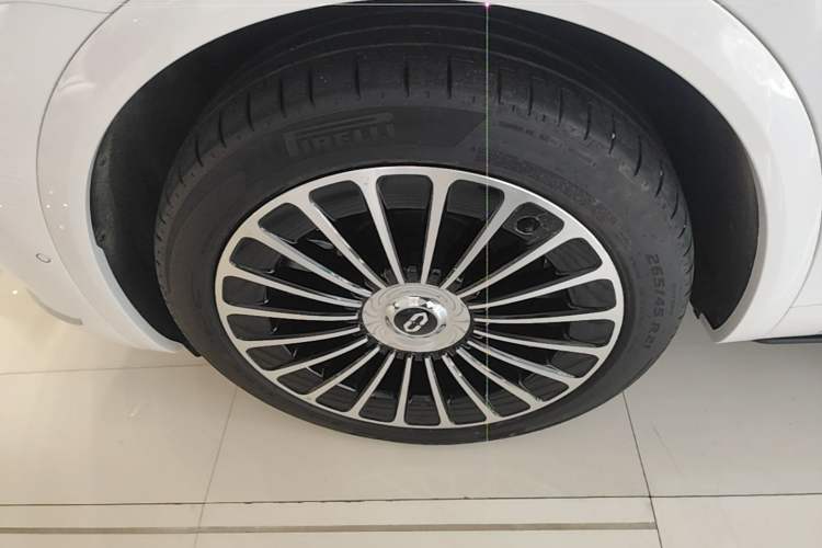Used Hima AITO M7 2026 Model Range-Extending Ultra All-Wheel Drive 5-Seater Version Left Front Wheel Hub