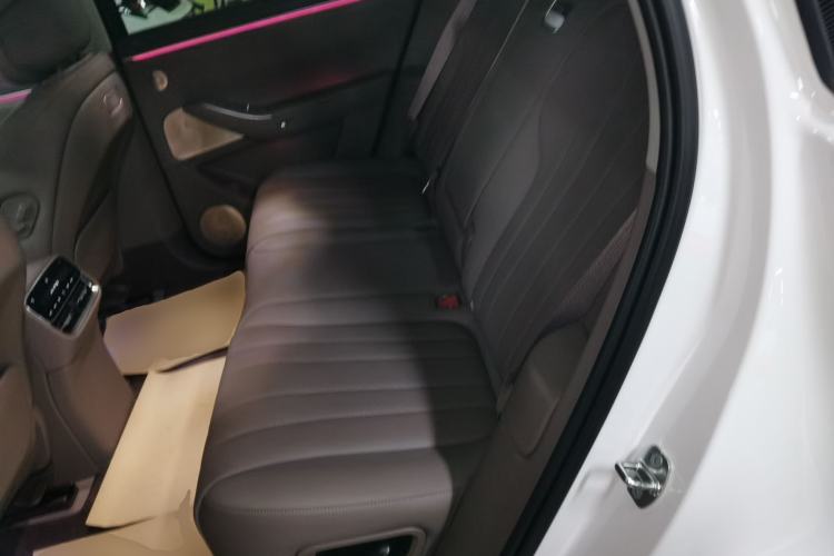 Used Hima AITO M7 2026 Model Range-Extending Max All-Wheel Drive 5-Seater Version Left Rear Seat