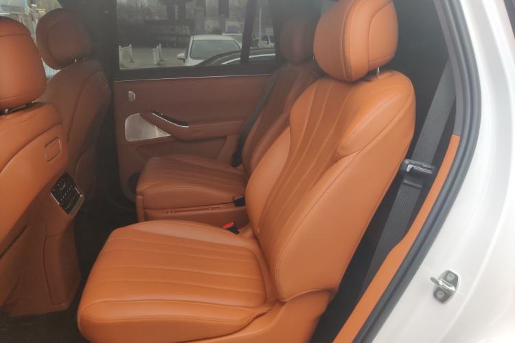Used Hima AITO M7 2026 Model Range-Extending Ultra All-Wheel Drive 6-Seater Version Left Rear Seat