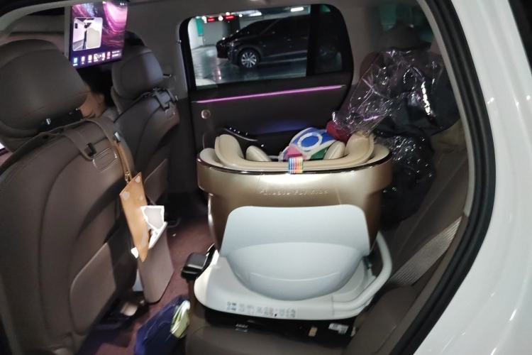 Used Hima AITO M7 2026 Model Range-Extending Ultra All-Wheel Drive 5-Seater Version Left Rear Seat