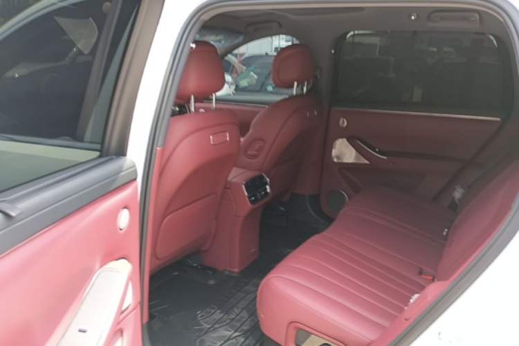 Used Hima AITO M7 2026 Model Range-Extending Pro+ All-Wheel Drive 5-Seater Version Left Rear Seat