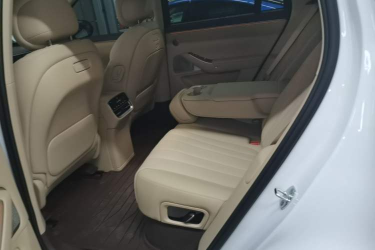 Used Hima AITO M7 2026 Model Pure Electric Max All-Wheel Drive 5-Seater Version Left Rear Seat
